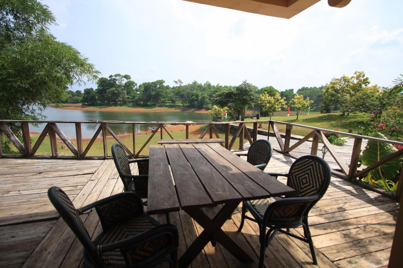Porta Verde Resort Villas Caliraya Dolores  Eksteriør bilde